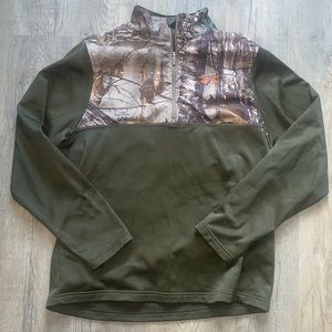 Under Armour Men’s camo 1/4 zip pullover